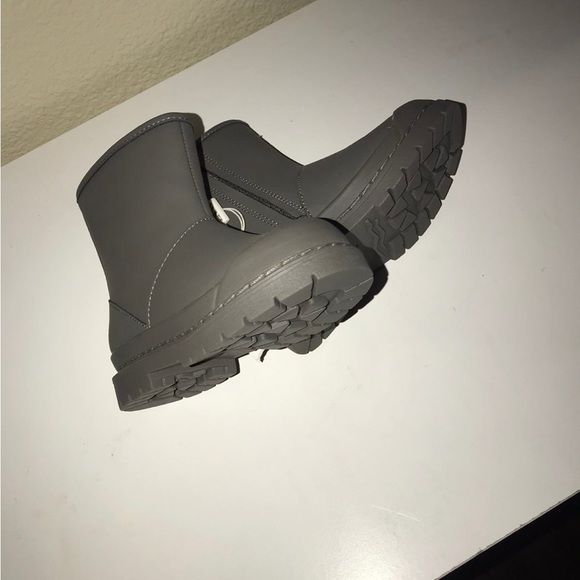 NWT ZARA kids Rubberized Boots - Picture 6 of 6